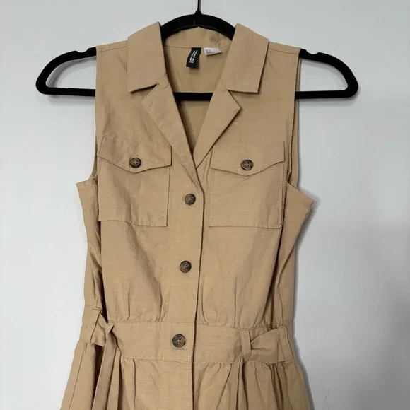 H&M Sleeveless Utility Shirt Dress with Belt – Khaki/Tan 
Size 0 Button front - Picture 2 of 8